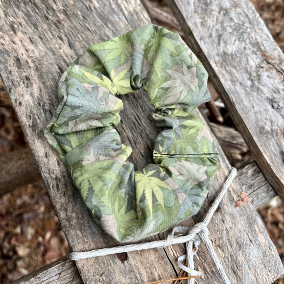 4 Pack Handmade CannaScrunchies - One of Each Print! - Picture 4 of 6